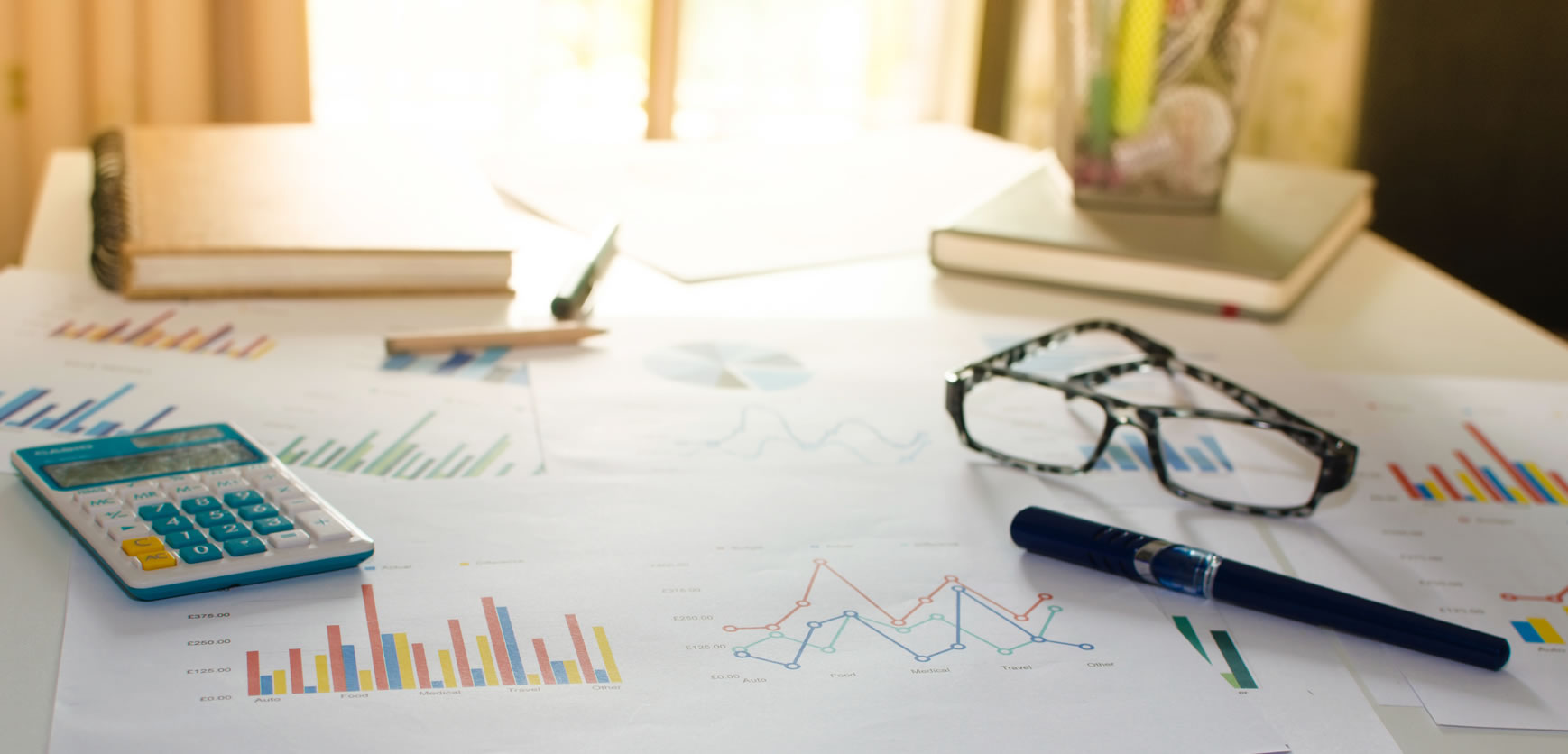 Download the Marketing Reporting Kit