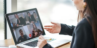 6 Ways Reps Can Use Sales Battlecards Directly in HubSpot